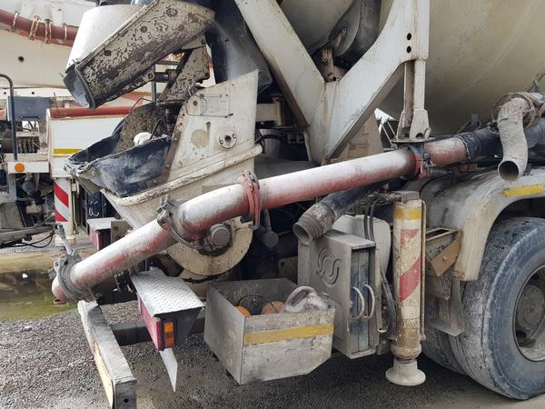 75#4479 Betoniera Iveco Eurotrakker e betonpompa in vendita - foto 14