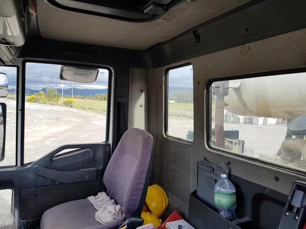 75#4479 Betoniera Iveco Eurotrakker e betonpompa in vendita - foto 27