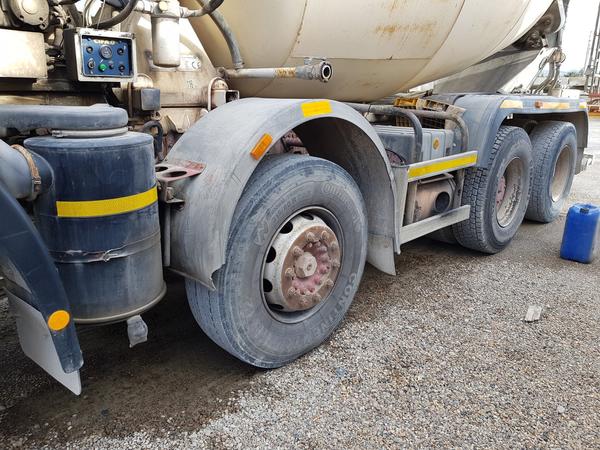 75#4479 Betoniera Iveco Eurotrakker e betonpompa in vendita - foto 34