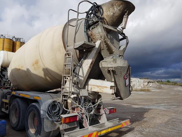 75#4479 Betoniera Iveco Eurotrakker e betonpompa in vendita - foto 37