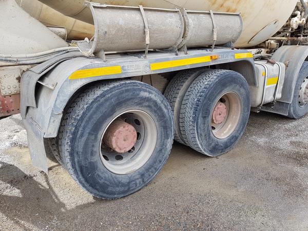75#4479 Betoniera Iveco Eurotrakker e betonpompa in vendita - foto 43