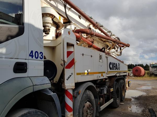 81#4479 Pompa per calcestruzzo Iveco Euro Trakker in vendita - foto 5
