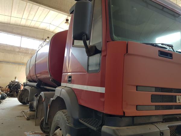 85#4479 Autocisterne Iveco e autocarro Daily in vendita - foto 16