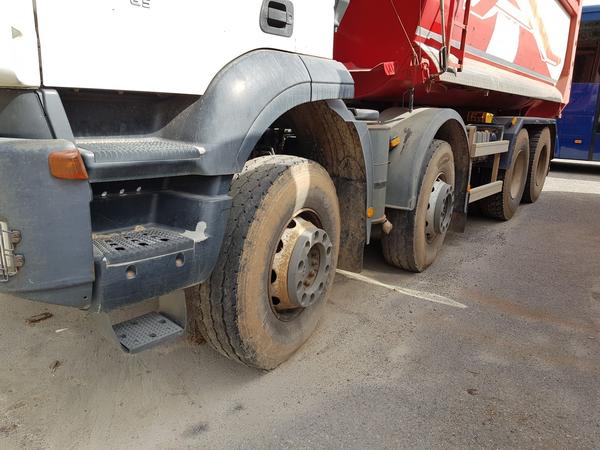87#4479 Camion Iveco Trakker in vendita - foto 6