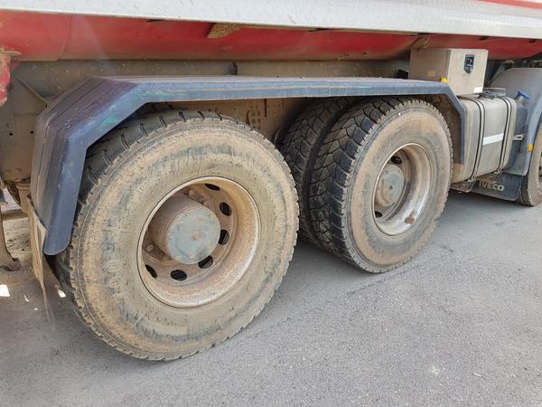 87#4479 Camion Iveco Trakker in vendita - foto 17