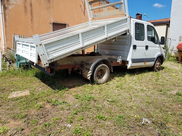 94#4479 Fuoristrada Rover Freelander e pick up Mazda in vendita - foto 9
