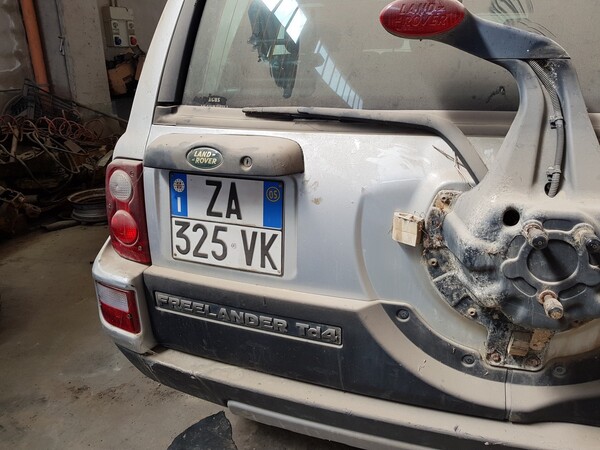94#4479 Fuoristrada Rover Freelander e pick up Mazda in vendita - foto 23