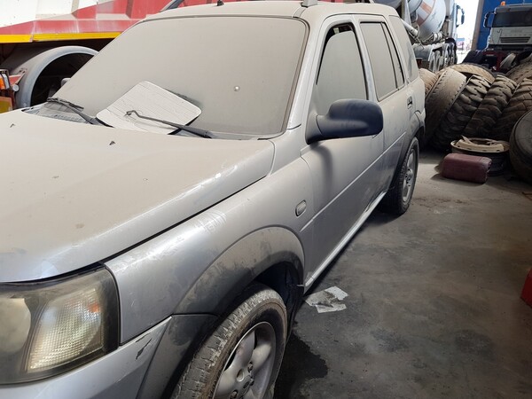 94#4479 Fuoristrada Rover Freelander e pick up Mazda in vendita - foto 26