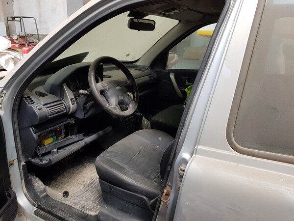 94#4479 Fuoristrada Rover Freelander e pick up Mazda in vendita - foto 27