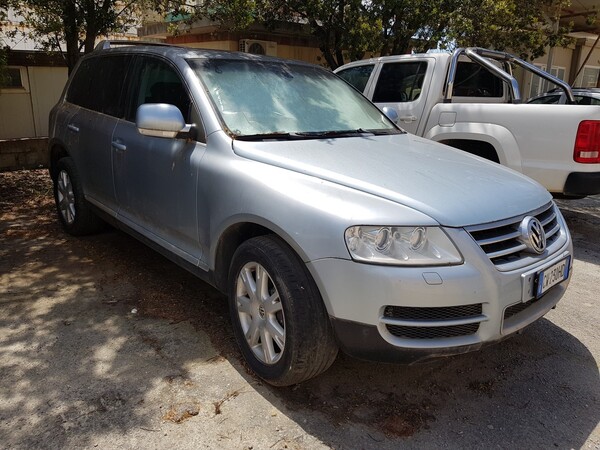 99#4479 Autovettura Volkswagen Touareg in vendita - foto 2