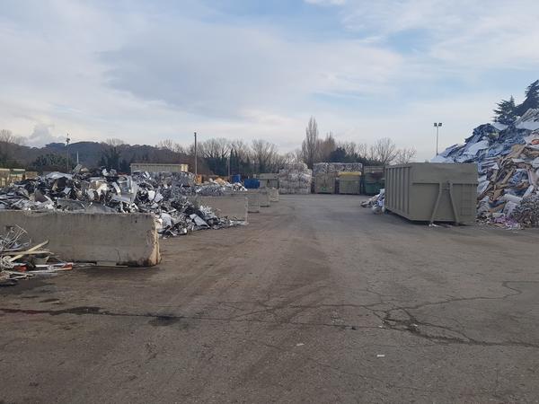 1#4484 Beni mobili - Società dedita alla raccolta e trattamento di rifiuti in vendita - foto 18