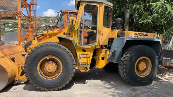 1#4492 Pala gommata Hanomag serie 55D in vendita - foto 1