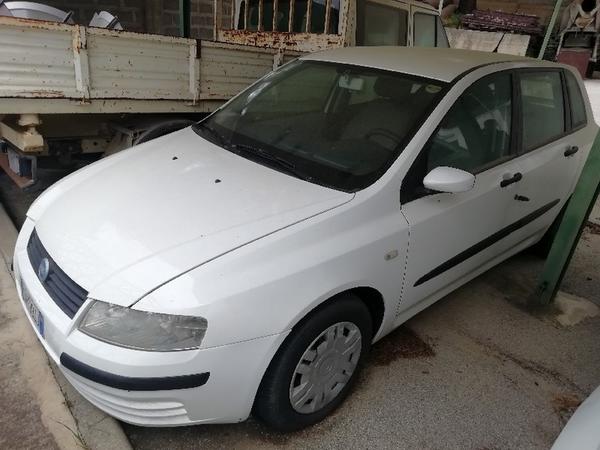 12#4493 Autocarro Fiat Stilo in vendita - foto 1