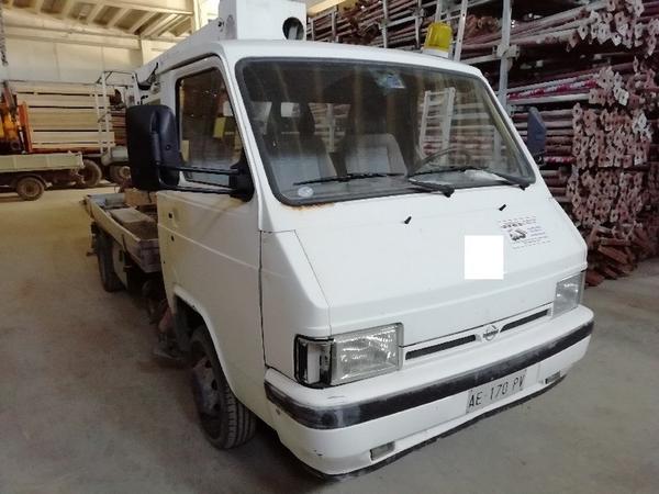 13#4493 Autovettura Nissan Trade in vendita - foto 3