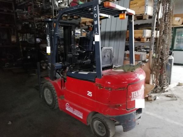 17#4493 Carrello elevatore elettrico Teknolift  in vendita - foto 2