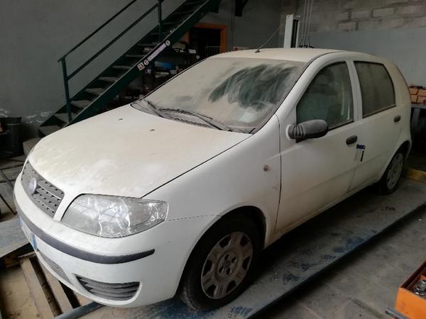 2#4493 Autovettura Fiat Punto in vendita - foto 1