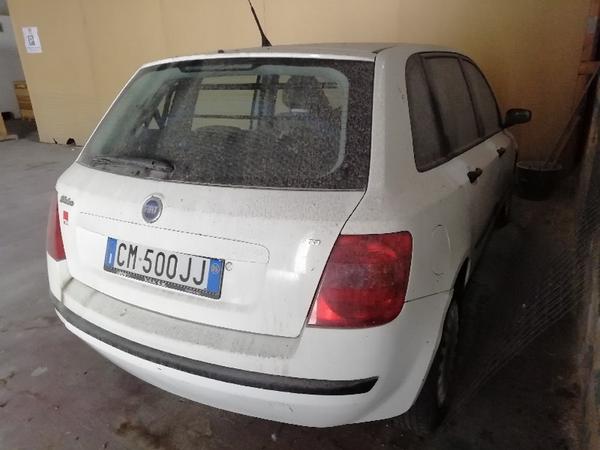 6#4493 Autocarro Fiat Stilo in vendita - foto 3
