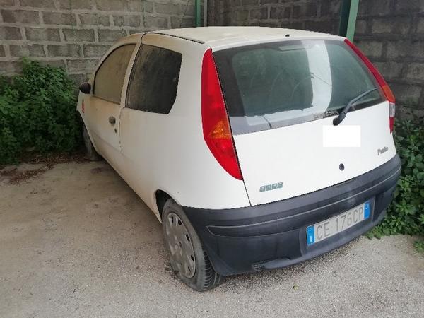 7#4493 Autocarro Fiat Punto in vendita - foto 2
