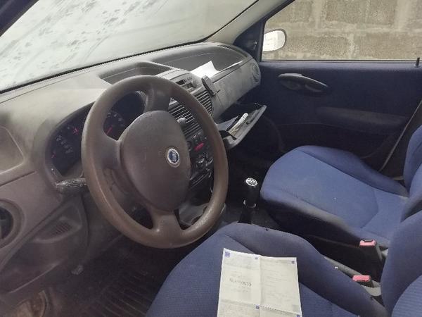 9#4493 Autocarro Fiat Punto Van in vendita - foto 12