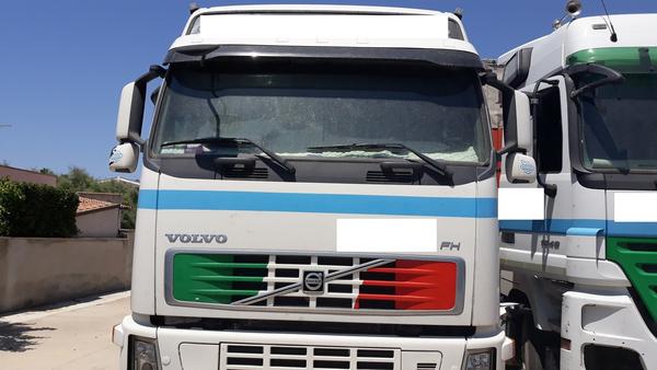 21#4497 Trattore stradale Volvo Fh in vendita - foto 1