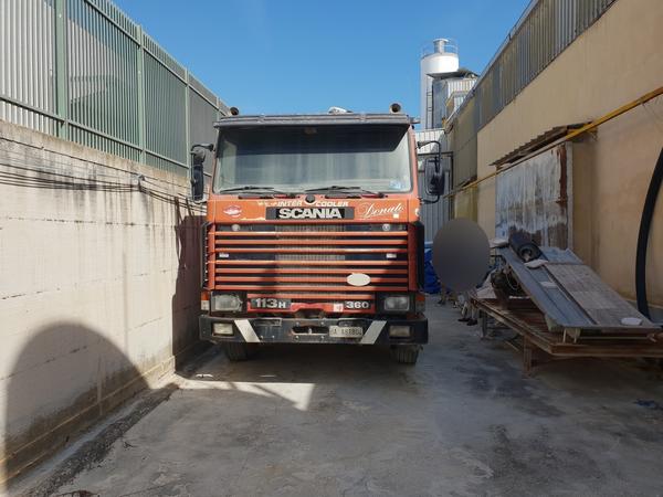 12#4499 Veicolo Scania con cisterna in vendita - foto 2