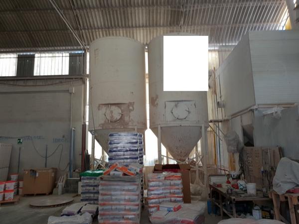 2#4499 Impianto di miscelazione e stoccaggio materie prime e prodotti finiti in vendita - foto 2