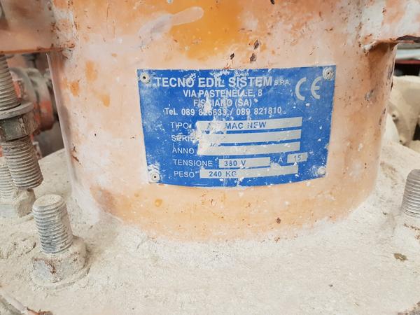 8#4499 Silos e macchinari per la lavorazione di premiscelati in vendita - foto 3
