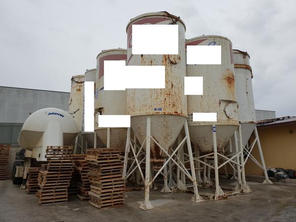 82#4499 Silos e impianto di pompaggio in vendita - foto 1