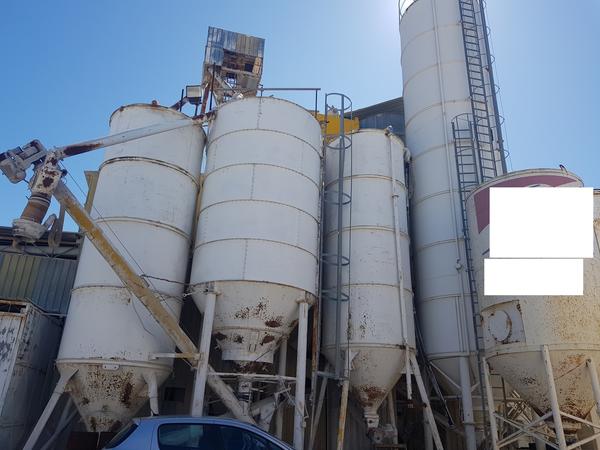 84#4499 Silos per intonaco e impianto di pompaggio PFT in vendita - foto 1
