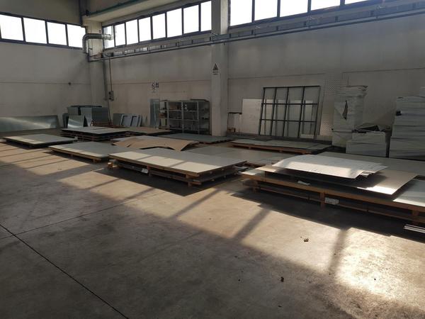 24#4504 Giacenze magazzino per produzione impianti condizionamento in vendita - foto 1
