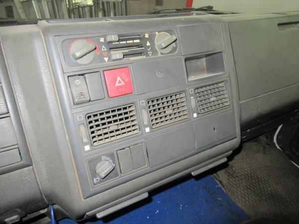 4#4505 Autocarro Iveco 130E18 in vendita - foto 17