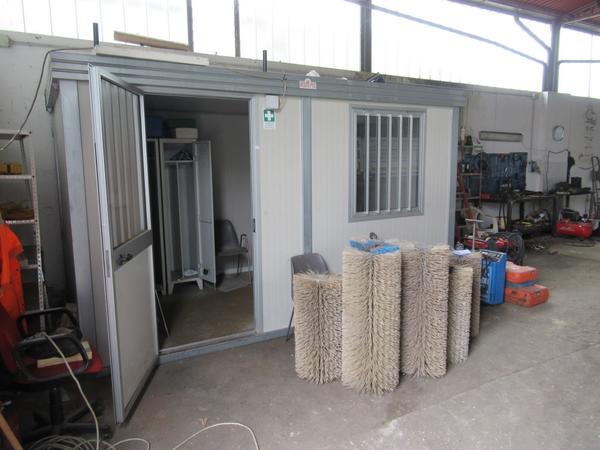 5#4505 Monoblocco e attrezzature da ufficio in vendita - foto 1