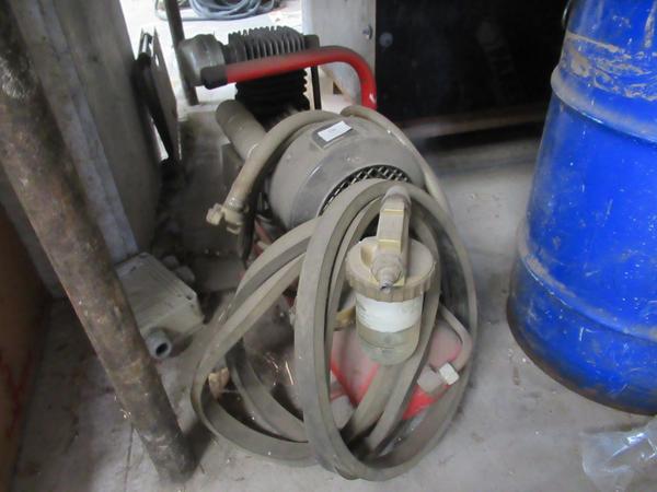 23#4507 Pompe elettriche e staffe in metallo zincato in vendita - foto 5