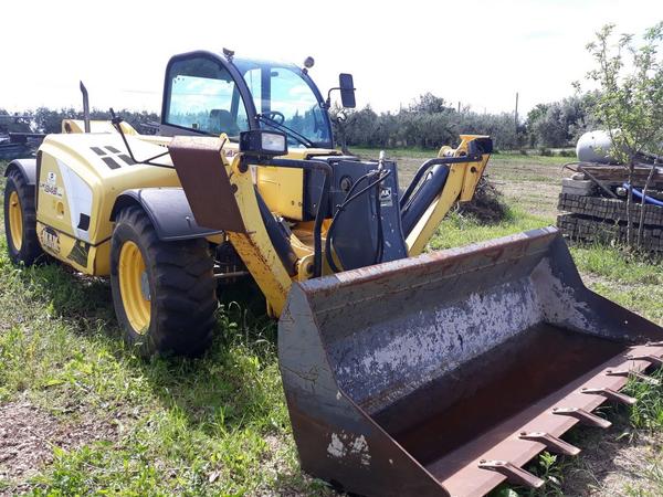 17#4515 Movimentatore telescopico New Holland in vendita - foto 1
