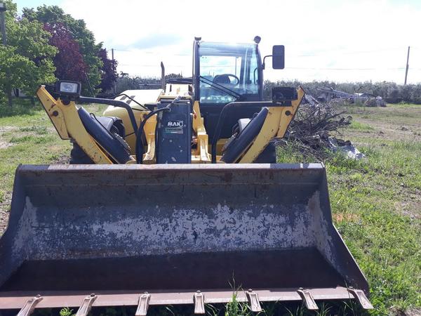 17#4515 Movimentatore telescopico New Holland in vendita - foto 3