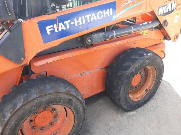 6#4515 Minipala compatta gommata Fiat Hitachi in vendita - foto 2