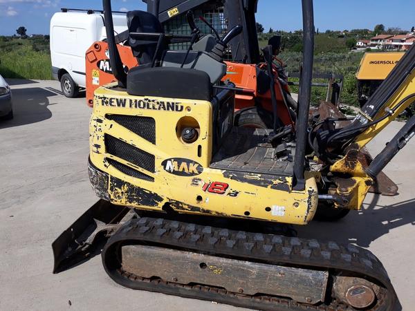 8#4515 Miniescavatore New Holland Kobelco in vendita - foto 2