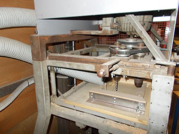 45#4517 Foratrice per sedili in legno in vendita - foto 3