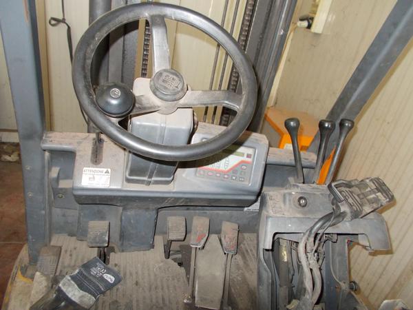 48#4517 Muletto sollevatore Fiat OM in vendita - foto 3