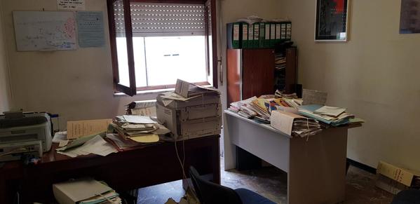 1#4518 Arredo e attrezzature per ufficio in vendita - foto 4