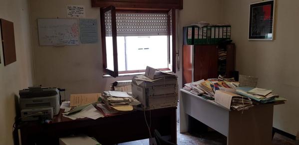 1#4518 Arredo e attrezzature per ufficio in vendita - foto 5