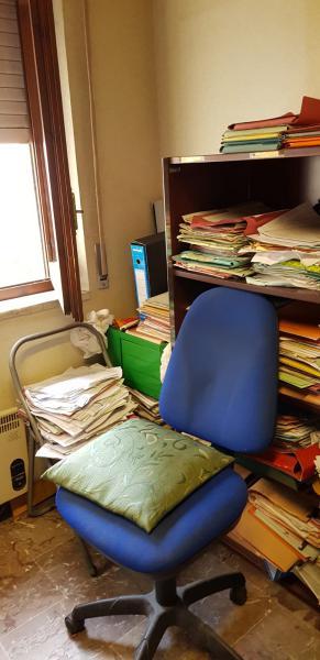 1#4518 Arredo e attrezzature per ufficio in vendita - foto 25