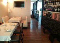 Furniture and equipment for restaurant - Lot 1 (Auction 4521)