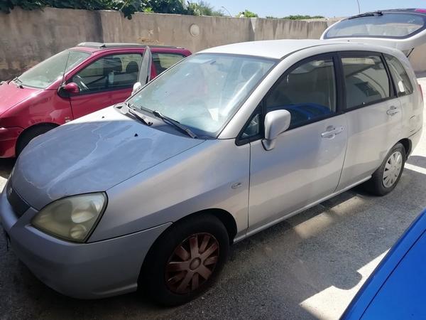 8#4526 Autovettura Suzuki Liana in vendita - foto 2