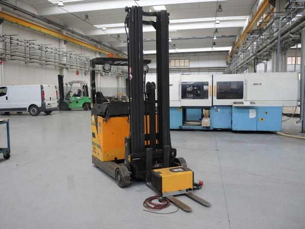 21#4530 Carrello Elevatore OM Pimespo XR 14 AC in vendita - foto 1