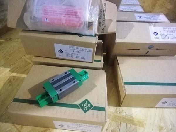 18#4533 Supporti asse, kit per ingrassaggio e altro in vendita - foto 1