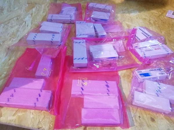 18#4533 Supporti asse, kit per ingrassaggio e altro in vendita - foto 4