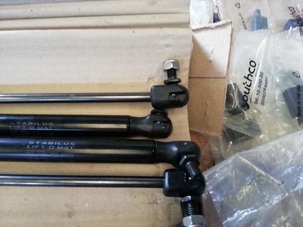 43#4533 Cerniere per porte e molle a gas in vendita - foto 7