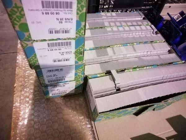 8#4533 Alimentatori, prese, pulsanti e interuttori in vendita - foto 4
