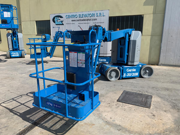 2#4535 Piattaforma semovente girevole articolata Genie z-30/20n in vendita - foto 1